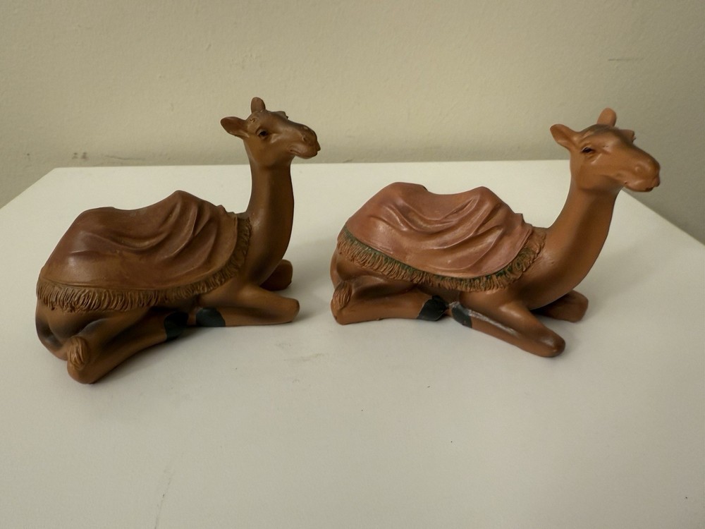 Set 2 Nativity Camel Laying Down Brown  fringe Blanket Plastic Resin Replacement