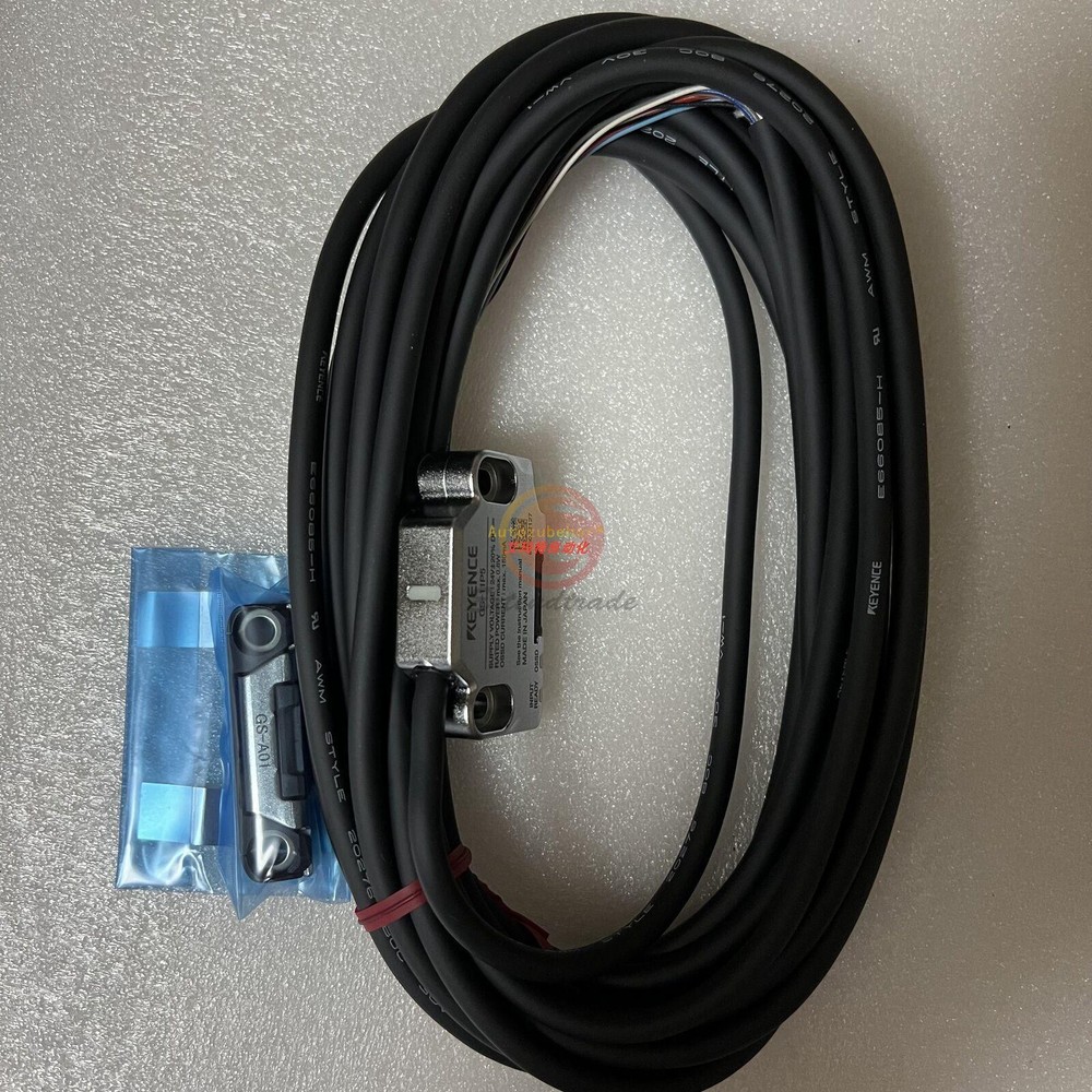 ONE NEW KEYENCE GS-11P5 Safety Interlock Switch