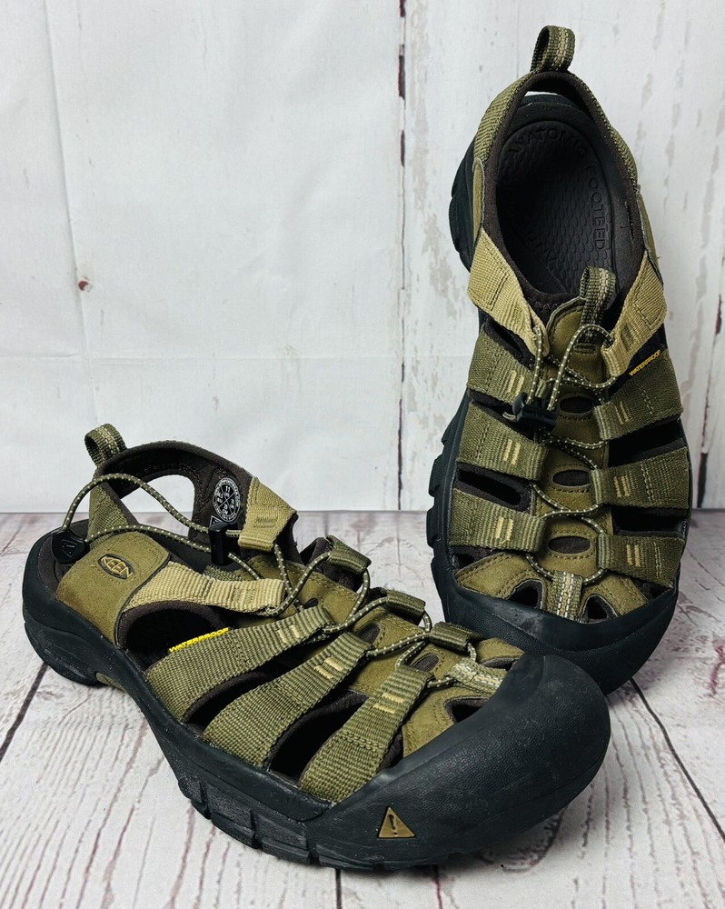 KEEN Newport H2 Sandals Hiking Men's Size 12 Green Waterproof Water Shoes EUC