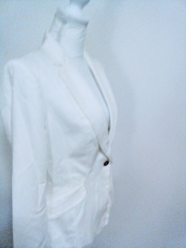 WHITE HOUSE BLACK MARKET Size 4 Fitted Blazer Jacket Lined Front Pockets Career.