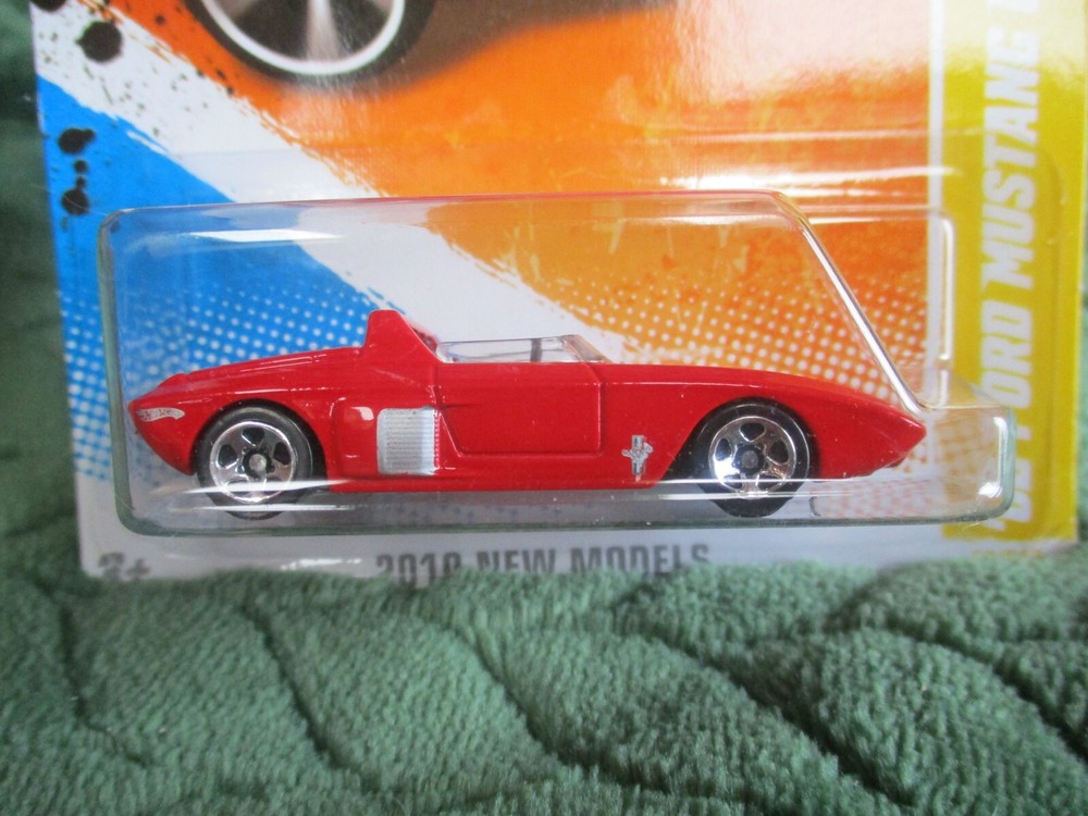 Hot Wheels 49 Drag Merc 2010 R0950 MINT Red 2-Pack  