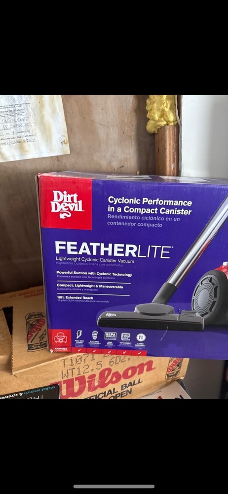 Dirt Devil Featherlite Vacuum Cleaner Red NEW OPEN BOX cylinder. Price to sell