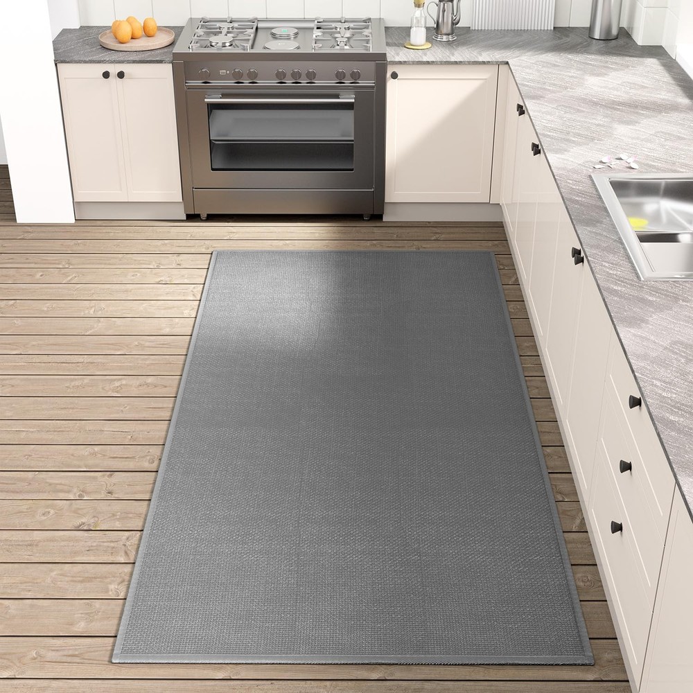 Non-Slip Cushioned Kitchen Mat with Rubber Backing Absorbs Spills