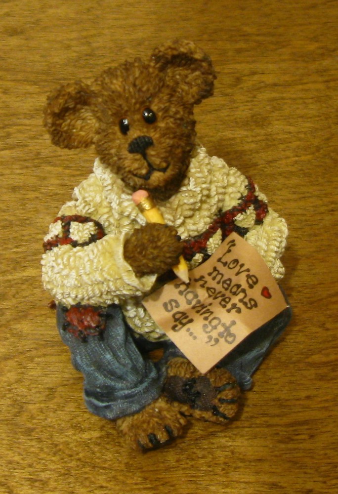 Boyds Bearstone #227740 Oliver Wendell...Love Letter  NEW/Box Valentine