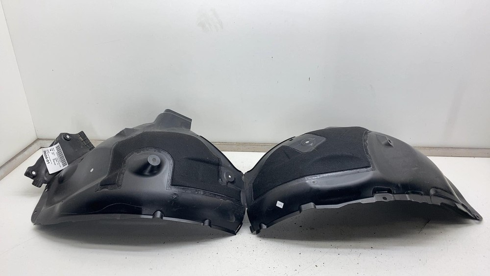 2020-2024 Tesla Model Y MY Front Right Wheel Arch Fender Liner Splash Shield RH