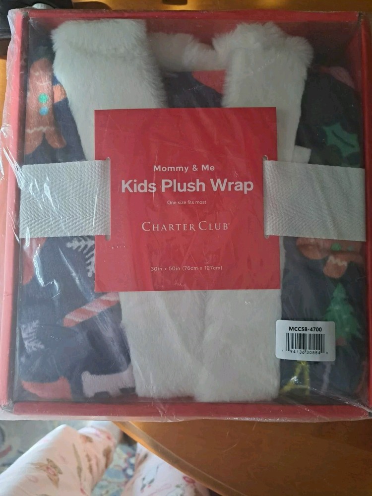 Charter Club Mommy And Me Girls Plush Christmas Wrap One Size Fits Most