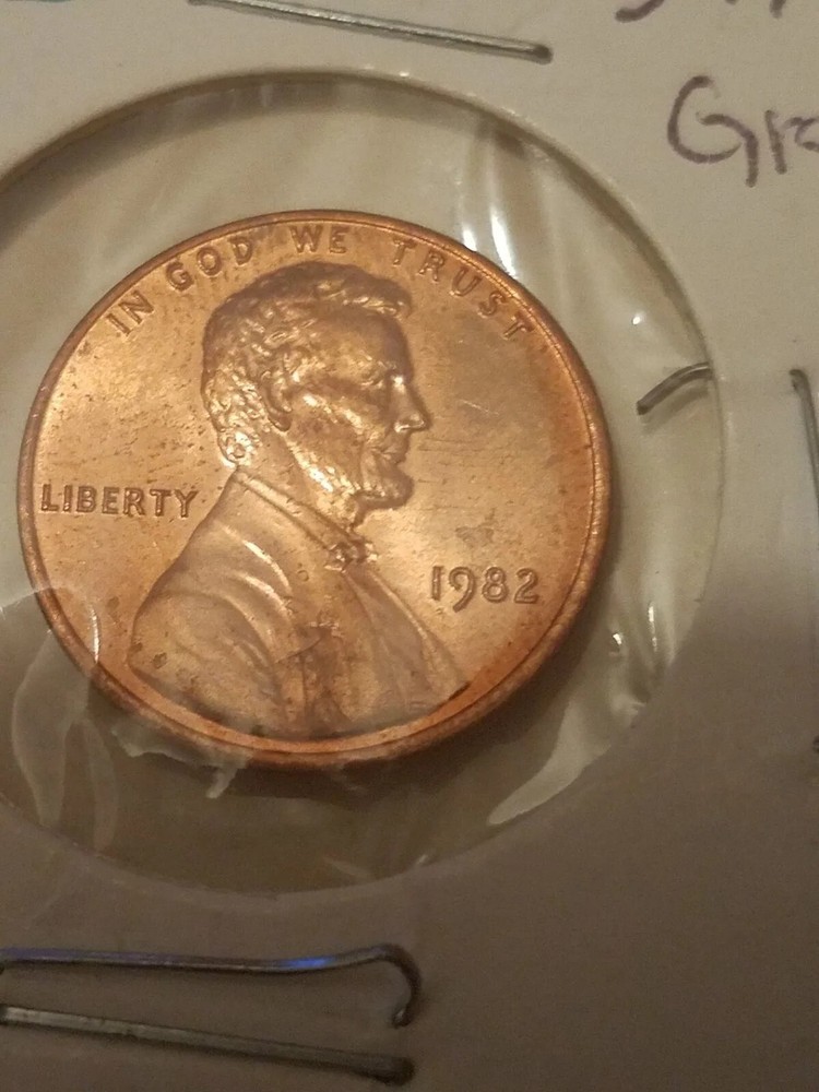 1982 Small Date Lincoln Memorial Penny Error Coin 3.1g No Mint Mark