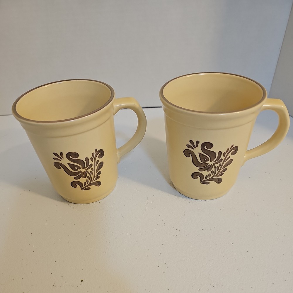 Pfaltzgraff Village Mugs Set of 2 Vintage USA Stoneware
