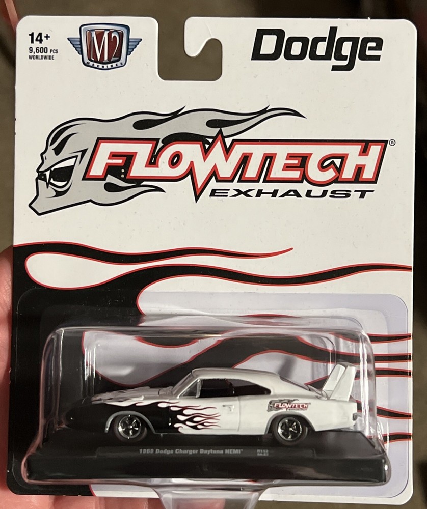🔥M2 ~ 1969 Dodge Charger Daytona HEMI White & Black Only #/9600 Flowtech RR’s