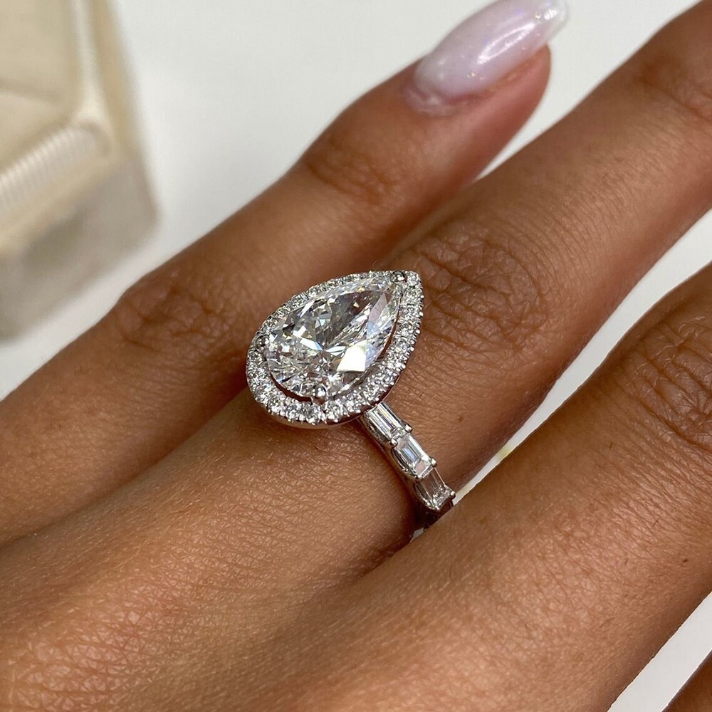 18k White Gold Engagement Diamond Ring Pear 2.75 Ct IGI GIA lab Grown Certified