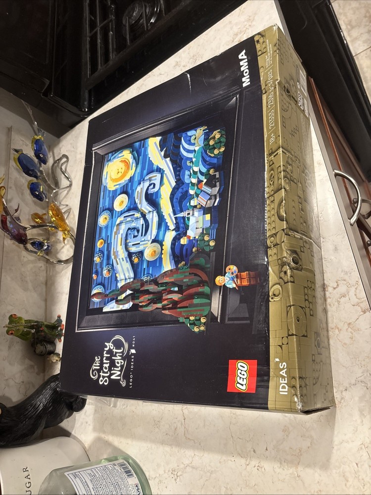 LEGO Ideas: Vincent van Gogh - The Starry Night (21333)