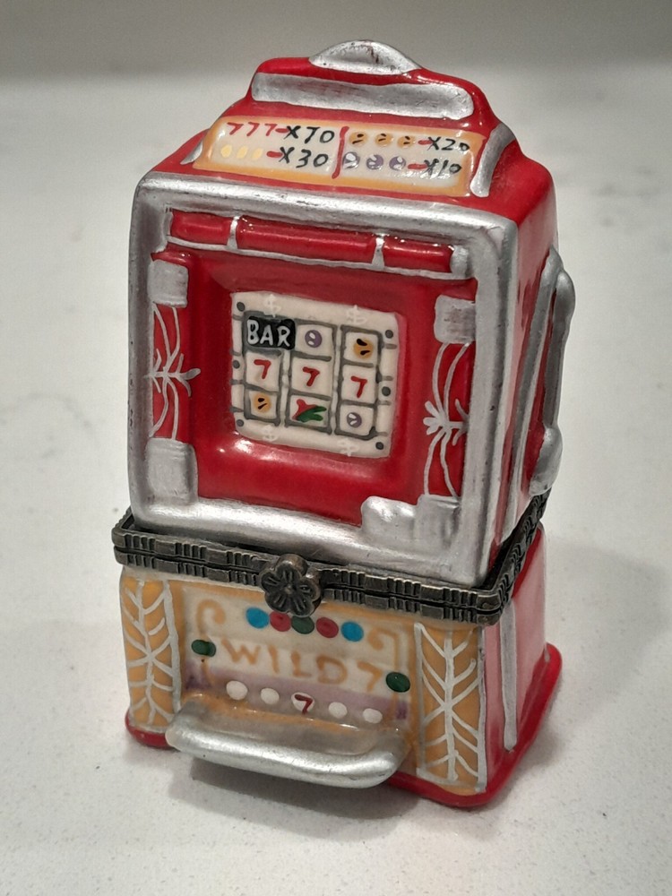 Vintage Casino Wild 7 Slot Machine Ceramic Hinged Trinket Box 3.25