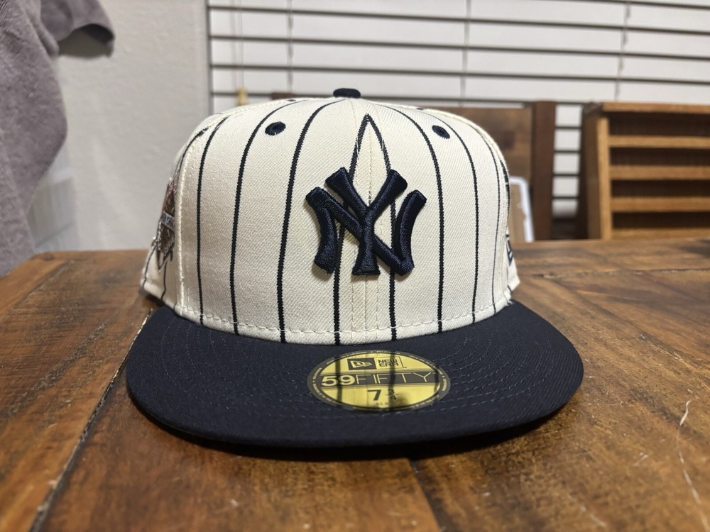 Hat Club New York Yankees 1941 White Navy Pinstripes New Era Fitted 7 3/4 Green