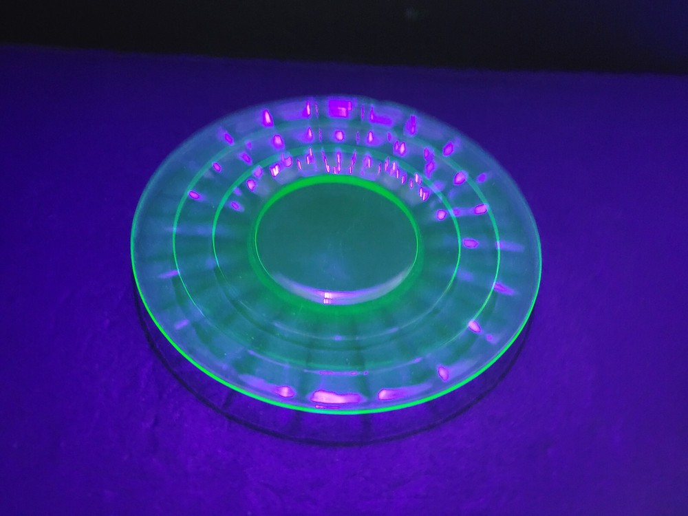 Anchor Hocking Block Optic Green Uranium Depression Glass 6.25 Dessert Plate  
