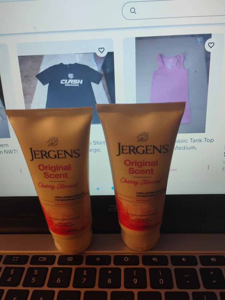 Lot of 2 Travel Size Jergens Cherry Almond Moisturizer Long Lasting NEW