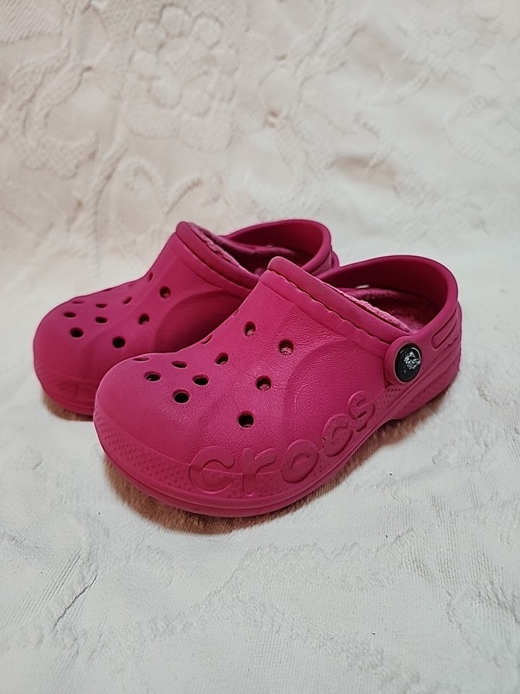 Crocs Kids Pink Fleece Lined Classic Slip On Clogs Size C10