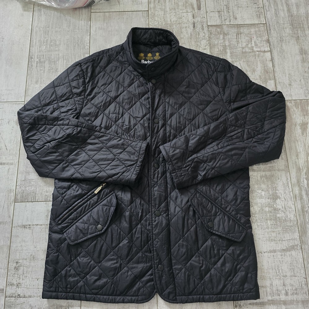 Barbour Flyweight Chelsea Quilted Black Jacket - Size Medium