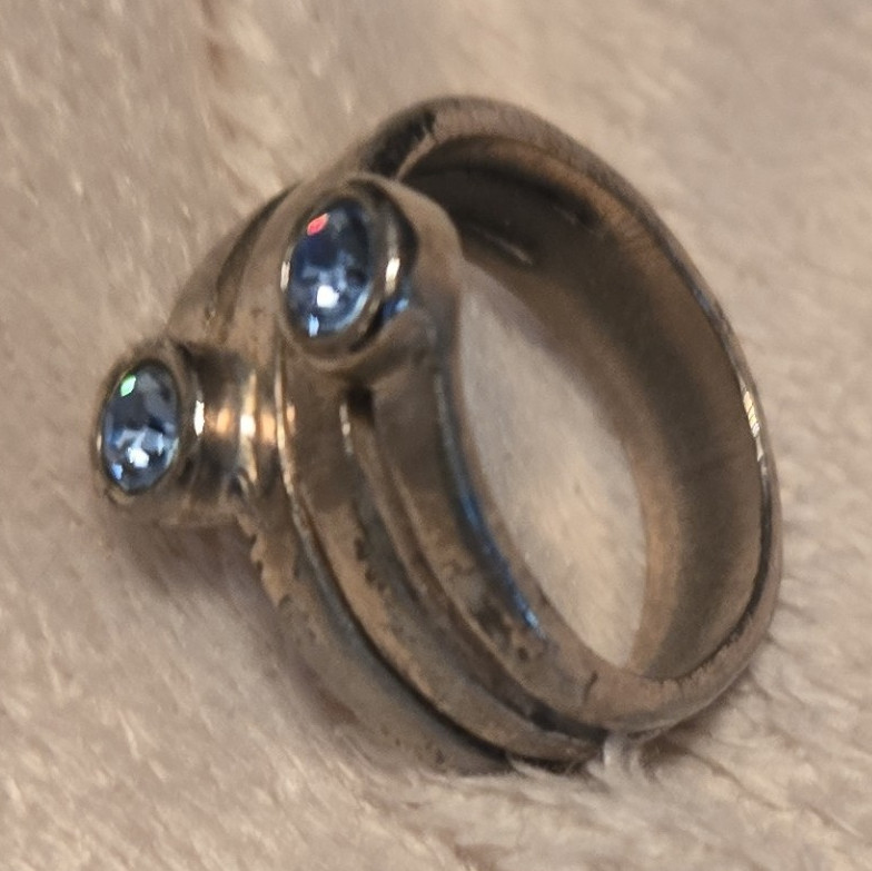 Silver Tone Band Ring Double Blue Round Crystal Bezel Setting Fashion Adjustable