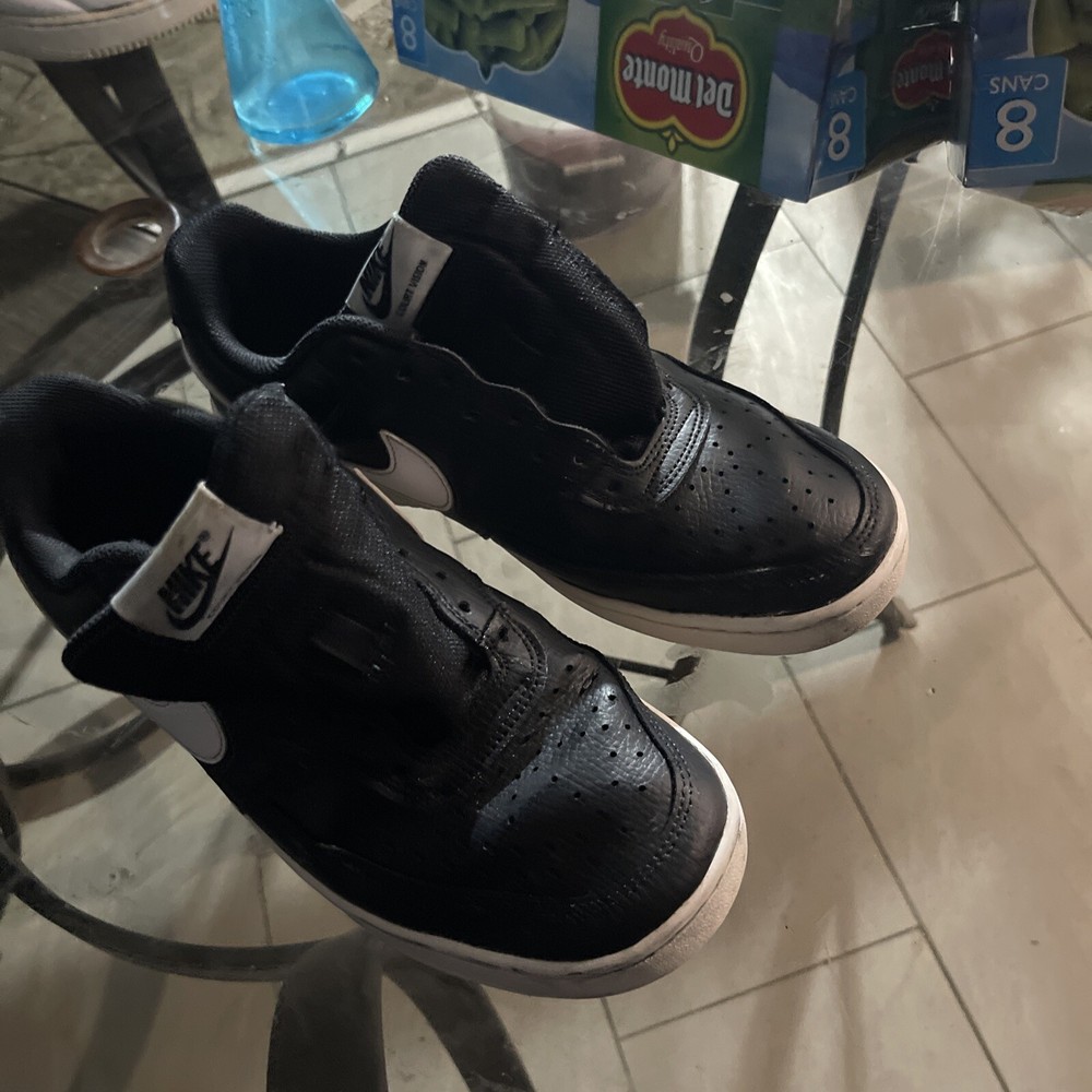 Nike court vision low (couple of creases)