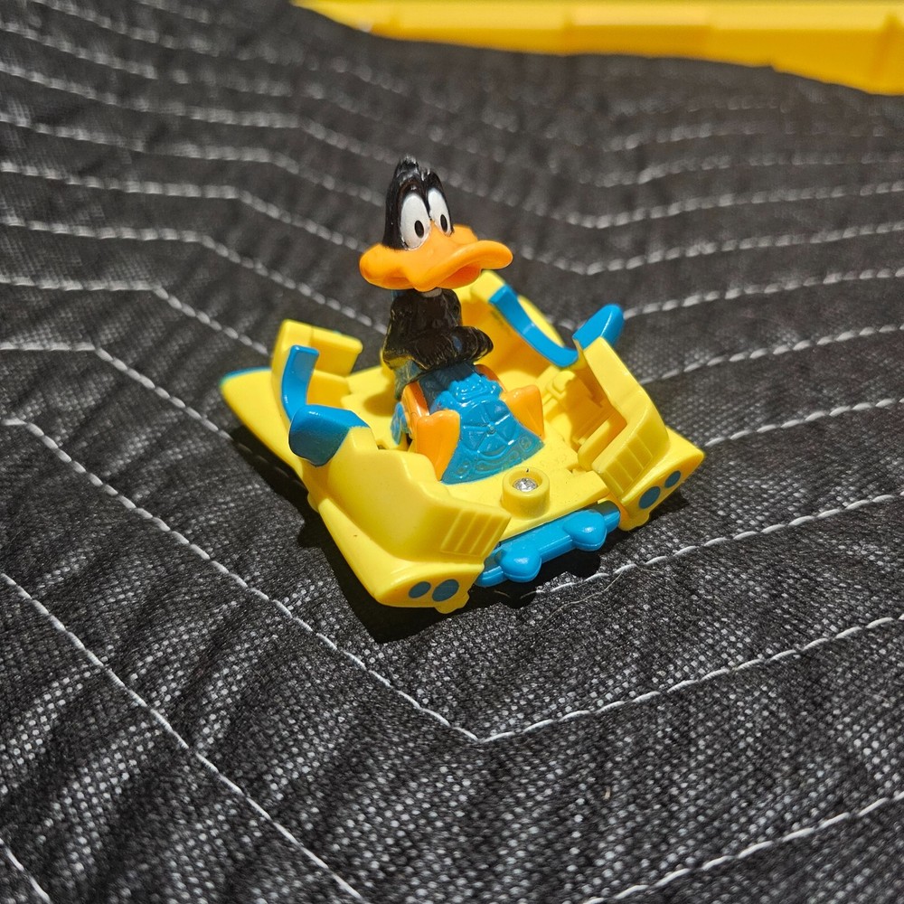 Vintage 1992 Warner Bros Daffy Duck Split Yellow Car Looney Tunes Toy