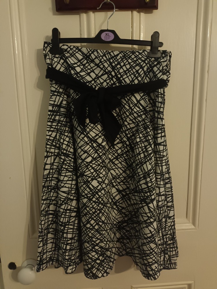 Wallis Black White Cotton Full Flare Midi Skirt Size 10