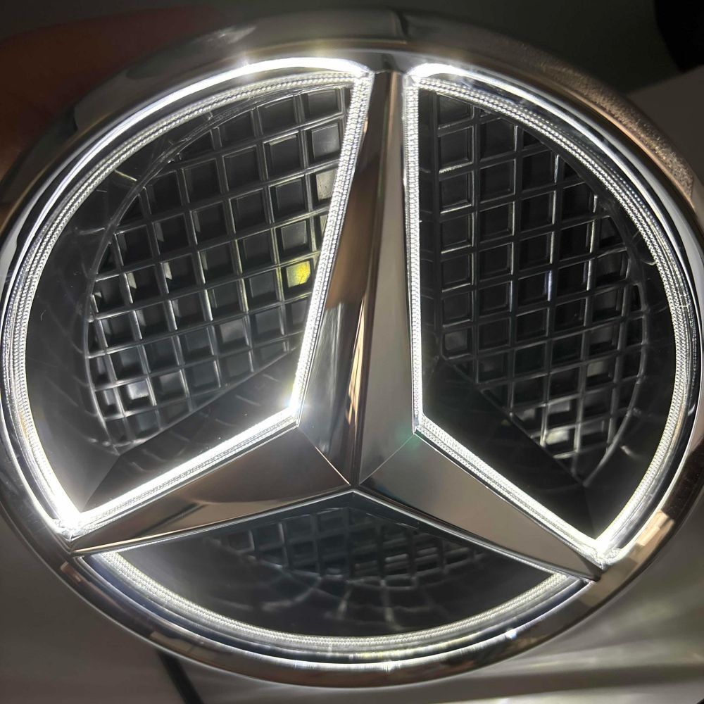 Front Grille Star Emblem LED Light Logo Illuminated Badge Fit For Mercedes-Benz