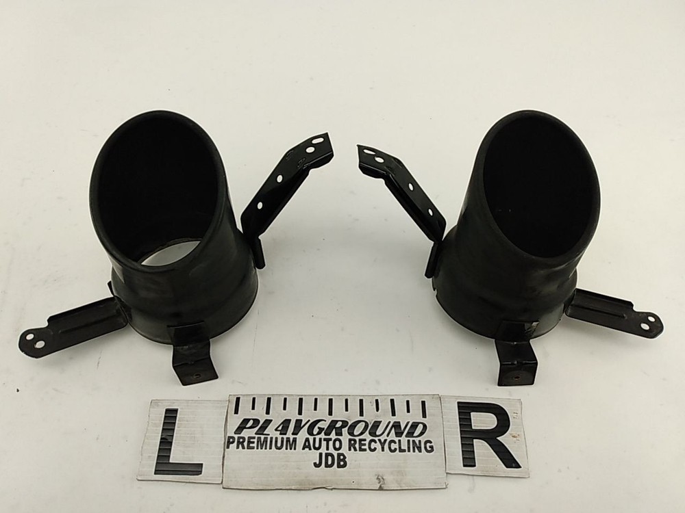 Alfa Romeo Giulia Pair Of Exhaust Tips Black 2.0L 4 Cylinder Fits 2017-2024 17