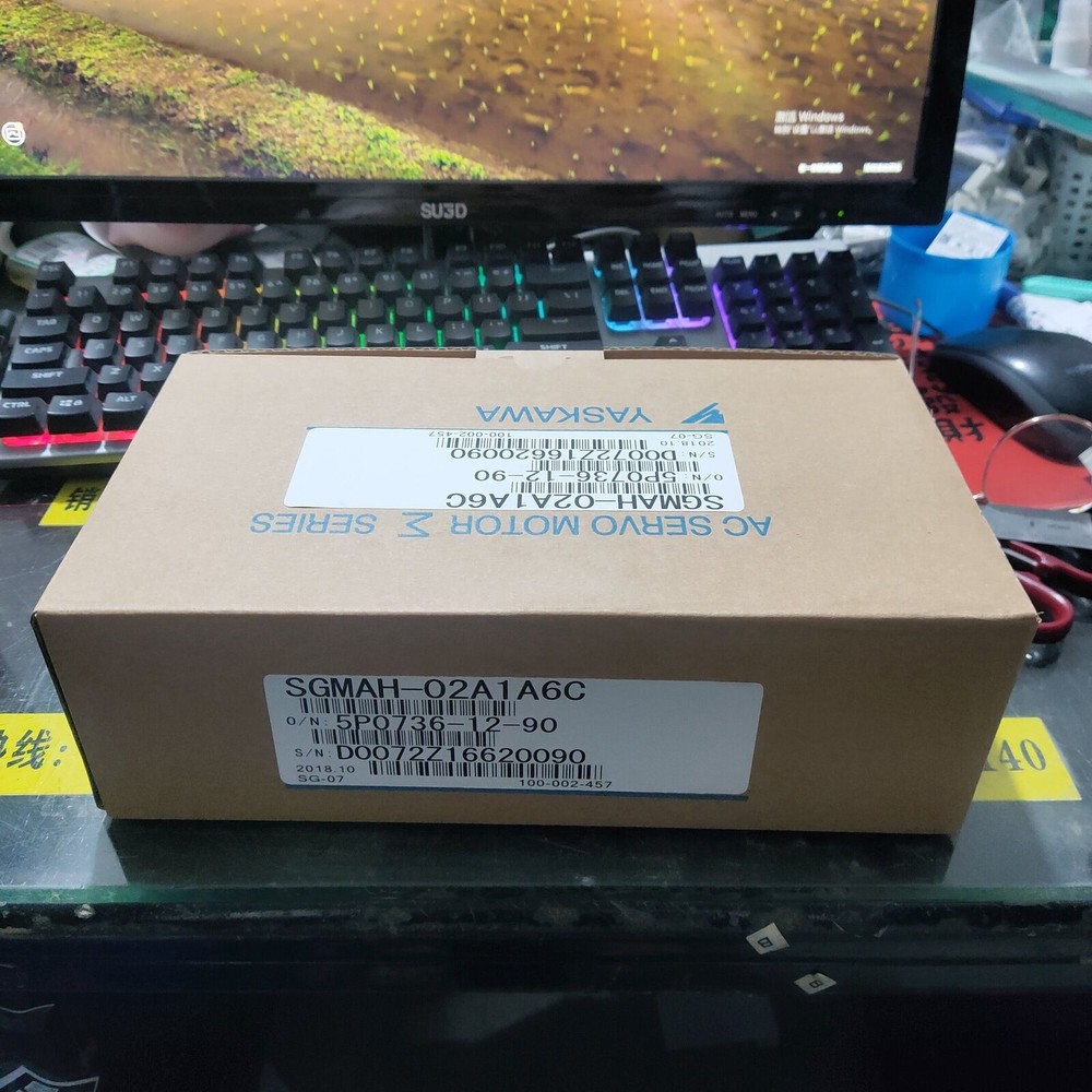 one new servo motor SGMAH-02A1A6C Boxed Fast Delivery #A6-37