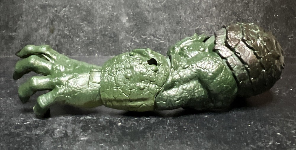 Marvel Legends Hulk Villain Abomination BAF Left Arm Part Nice Condition