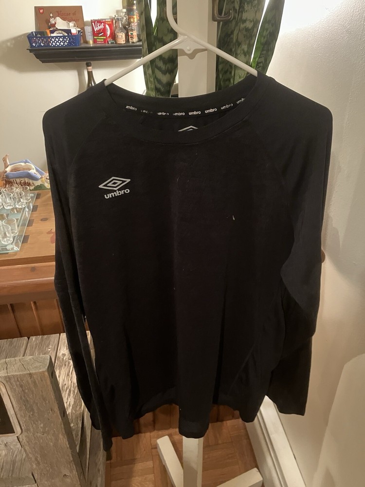 Large Black/Grey Umbro Dry Fit Shirt