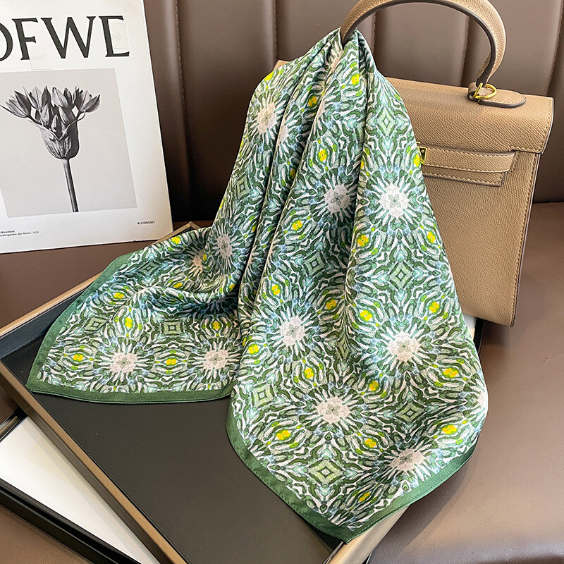 New Boutique 100% Silk 12 Momme Scarf Printing Square Big Neck Scarf 70cm*