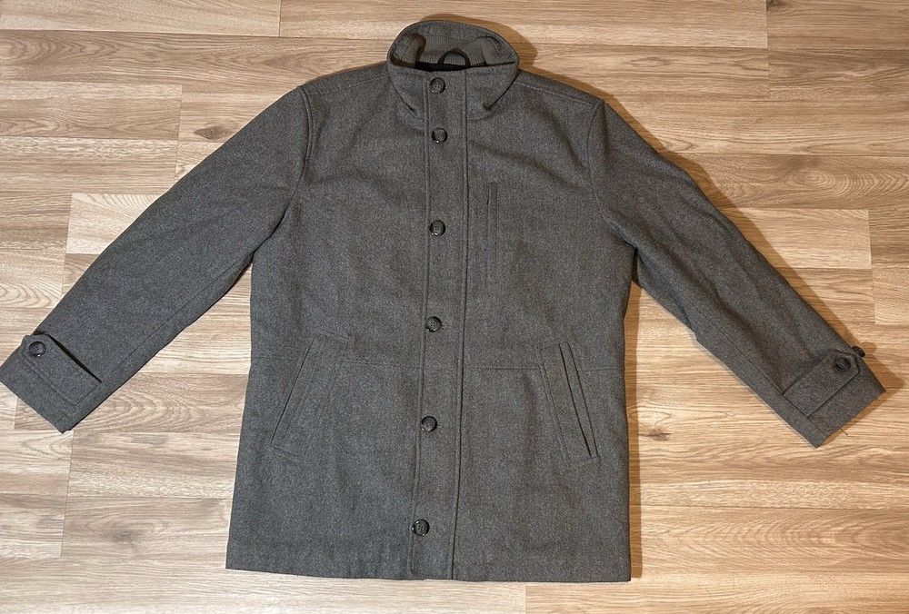 London Fog Gray Wool Blend Overcoat for Men - Business Casual Professional Style - Size Large