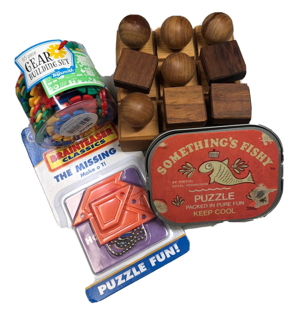 Vintage Games Lot Something’s Fishy, Tic-Tac-Toe, Missing T, Gear Set