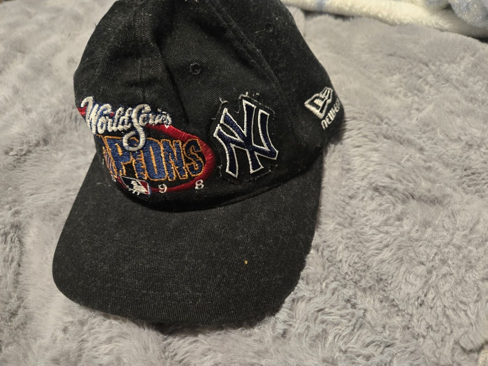 New York Yankees Hat 1998 World Series Champions New Era SnapBack Cap Vintage