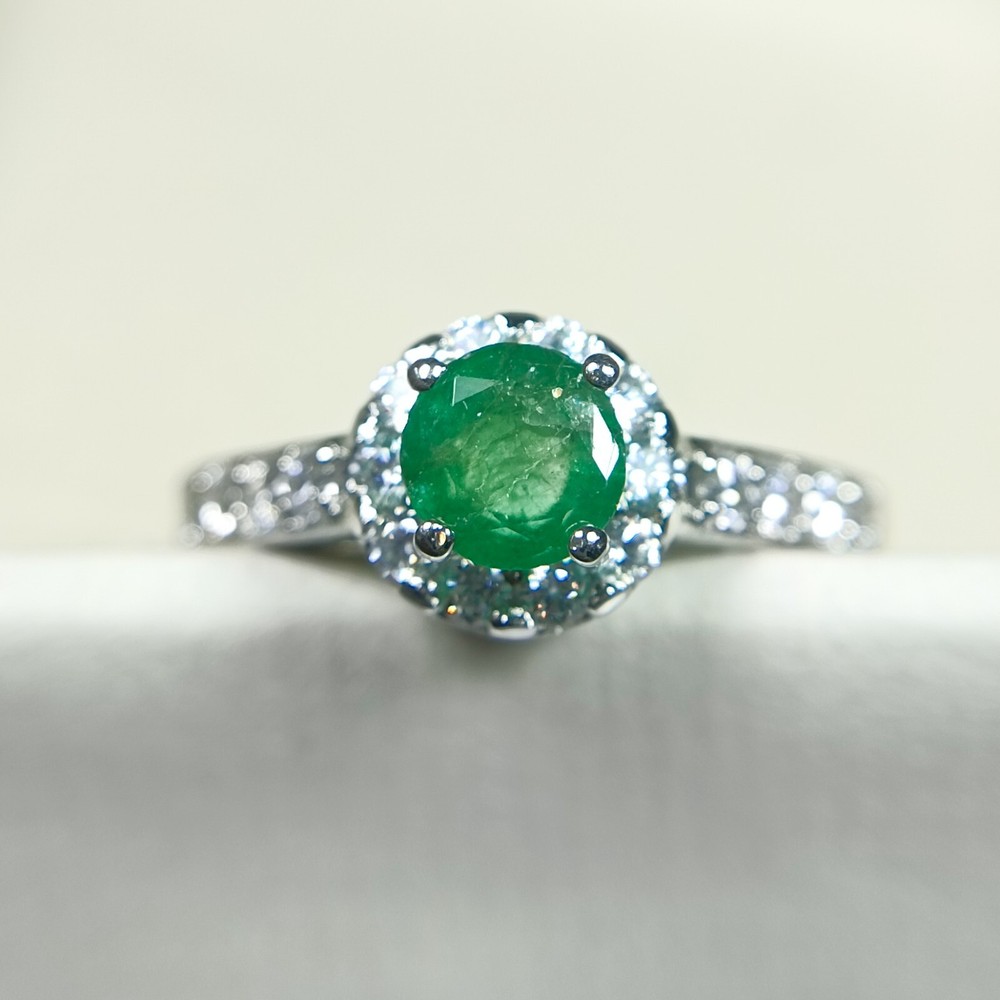 Natural Green Emerald Ring With 925 Sterling Silver in All Sizes Available