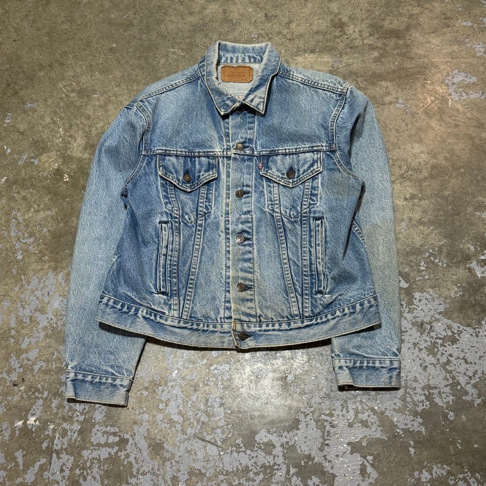 Vintage 80’s Levi’s Type 3 Denim Trucker Jacket Made In USA Sz 46