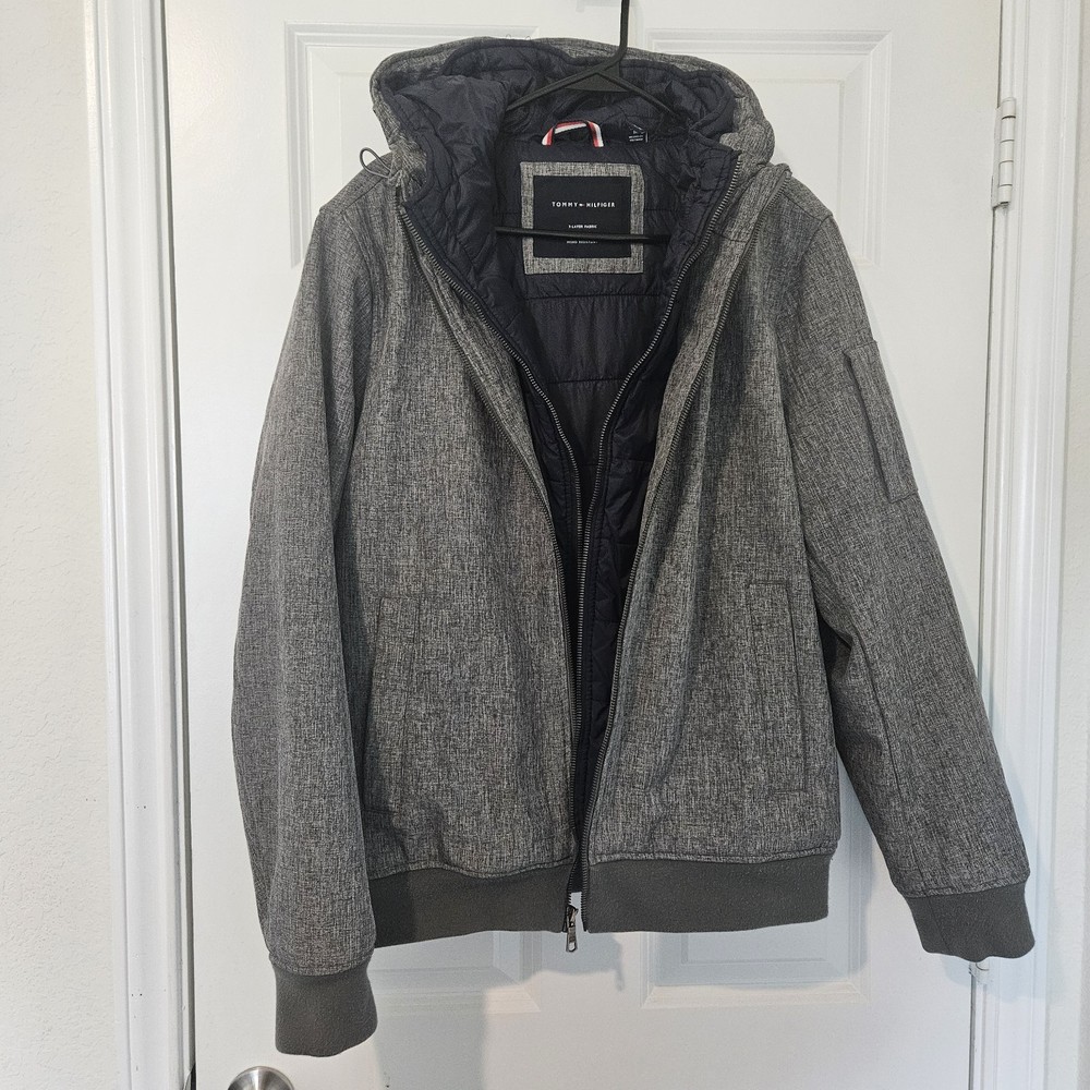 Tommy Hilfiger 3 Layer Fabric Water/Wind Resistant Full Zip Jacket Grey Size M