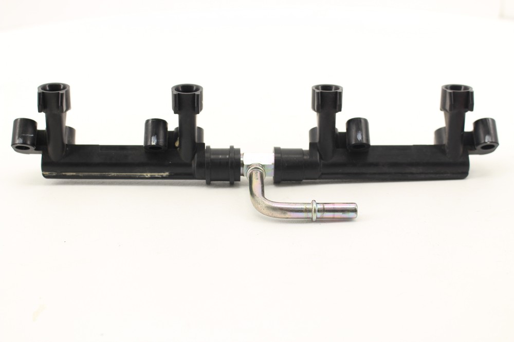 2016 Suzuki Secondary Fuel Injectors Top Airbox Gas Rail 13473-29G00  