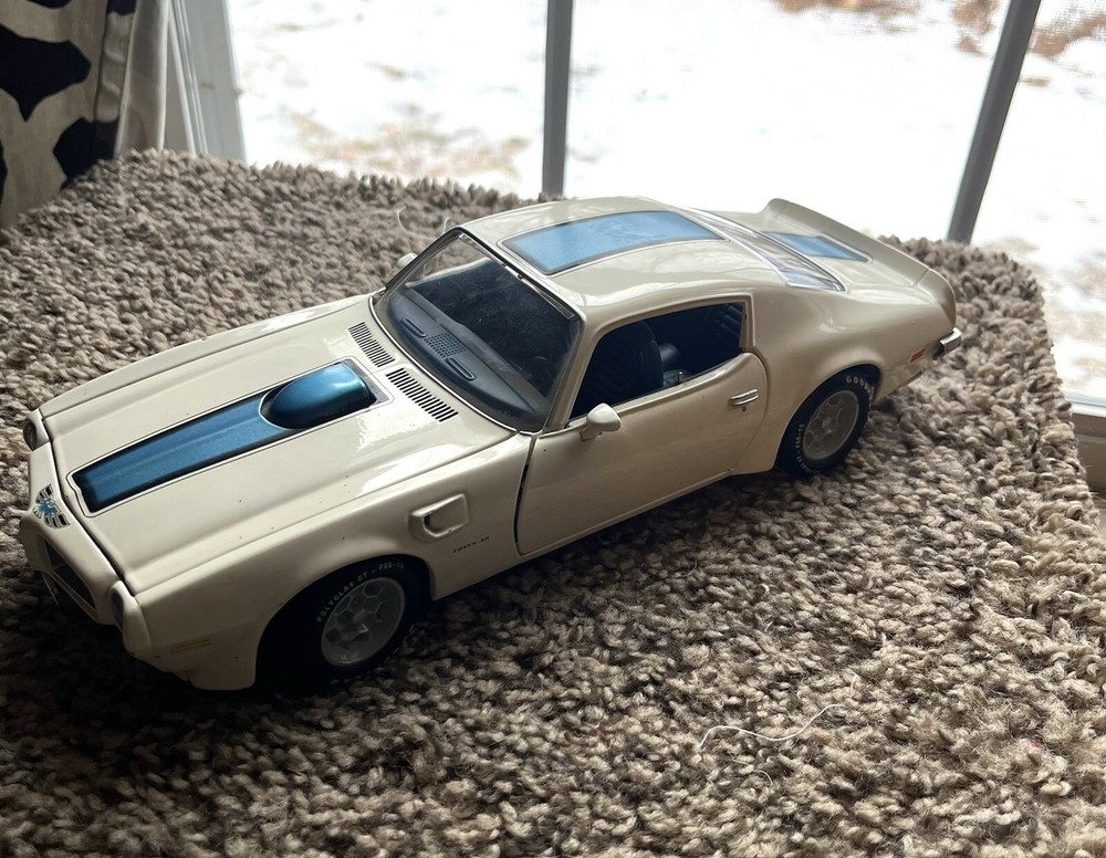 ERTL 1972 Pontiac Trans Am Die Cast 455 H O  1/18 Scale