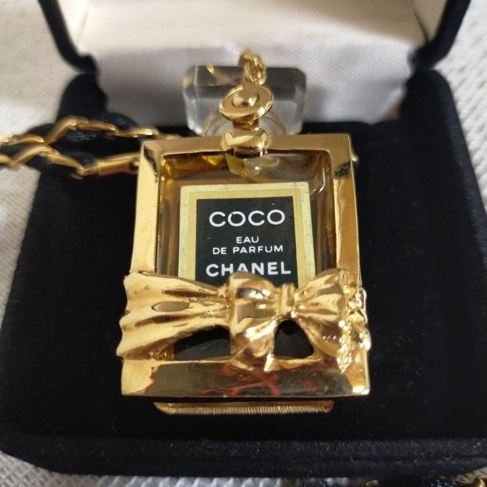 Chanel Coco Eau de Parfum 4ml Pendant Necklace Gold Black Chain Pre-Owned