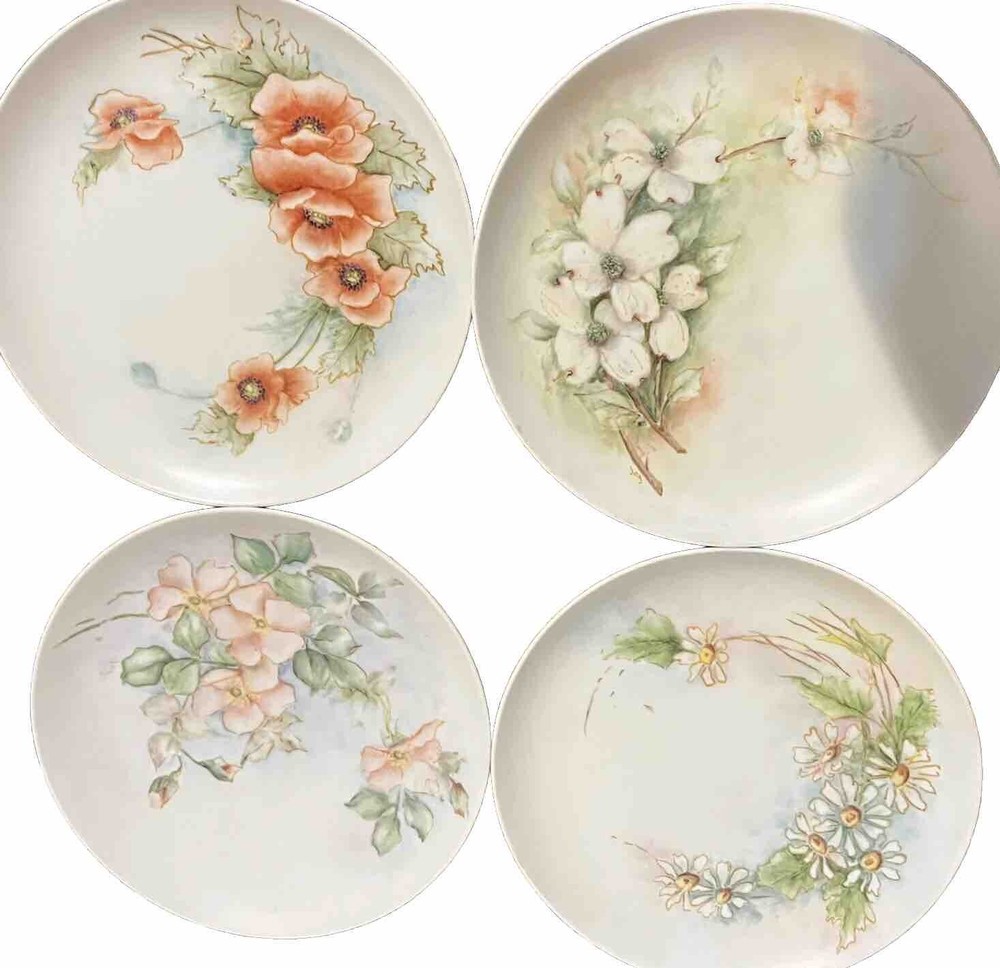 Vintage hand painted porcelain 8” salad Dining Ware plates. Set Of 4