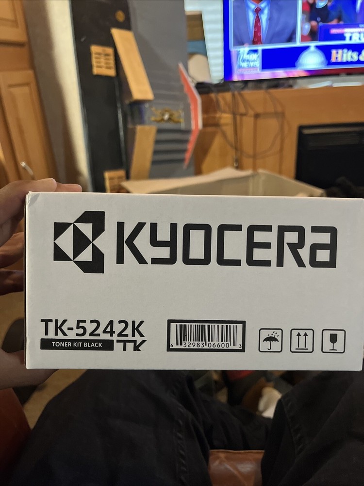 NEW Kyocera TK-5242K Original Toner Cartridge - Black GENUINE