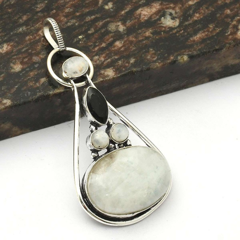 Handmade Rainbow Moonstone Black Onyx Pendant Jewelry 2.8 Inches AP-26386