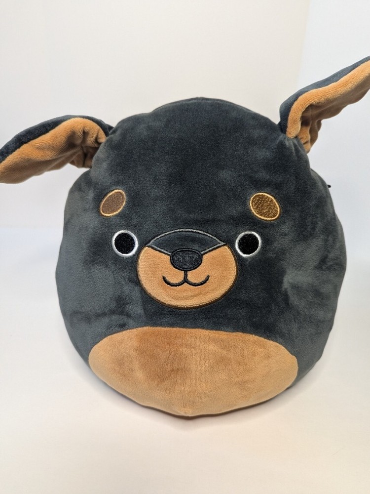 Squishmallow perro Mateo negro y marrón Rottweiler 6