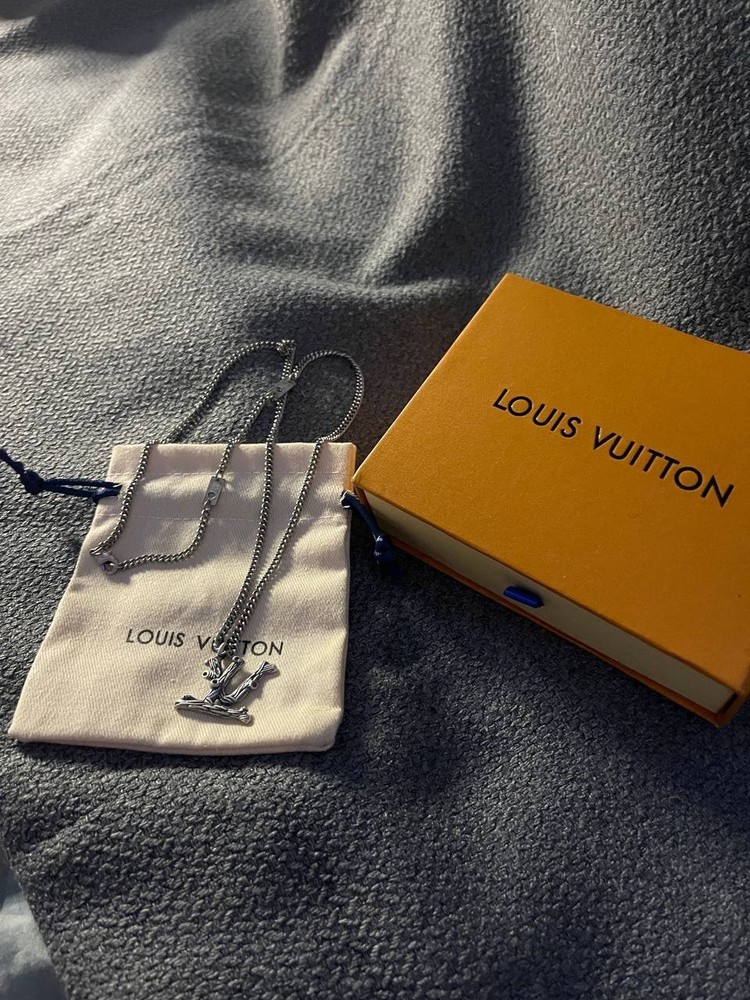 Louis Vuitton Silver LV Signature Logo Pendant Necklace
