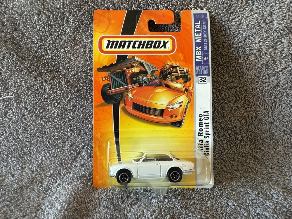 2007 Matchbox MBX Metal Alfa Romeo Giulia Sprint GTA White Diecast #32 SEALED