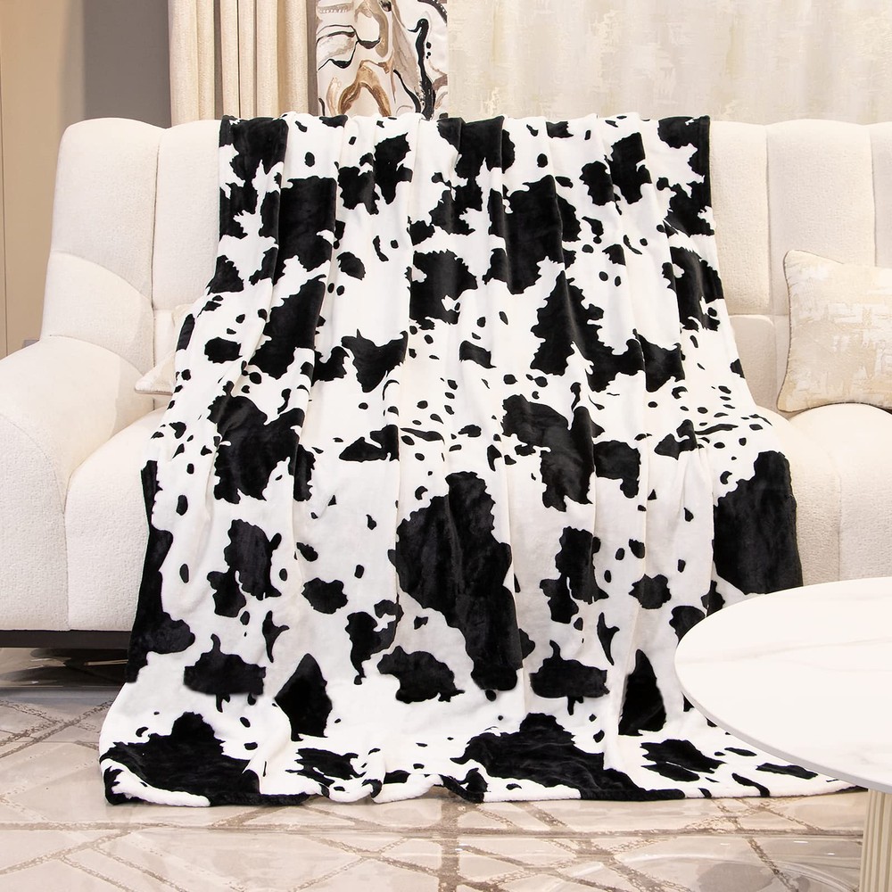 Cozy Cow Print Throw Blanket Twin Size Black and White Soft Fuzzy Fleece Bed ...