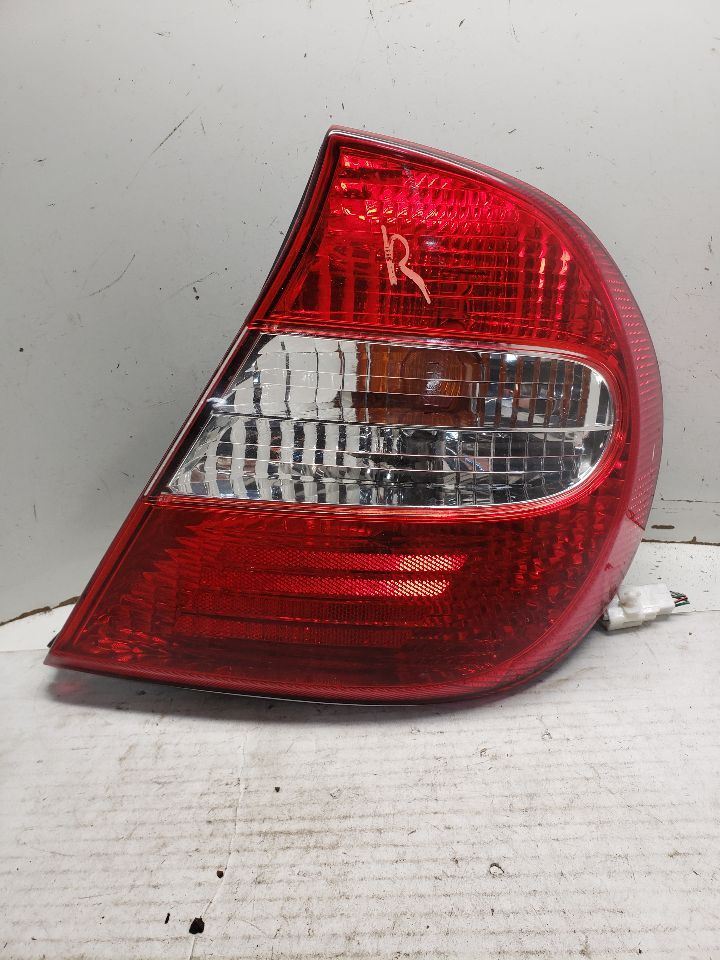 Passenger Right Tail Light Fits 02-04 CAMRY 1323188