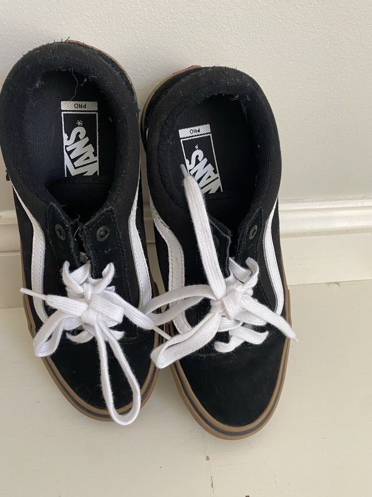 Men's Black Vans Size 8 Skate Shoes