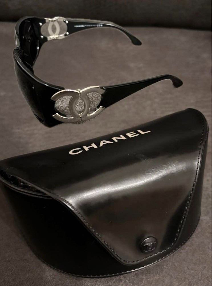 CHANEL 6014 Sunglasses Black Frame with Coco Mark